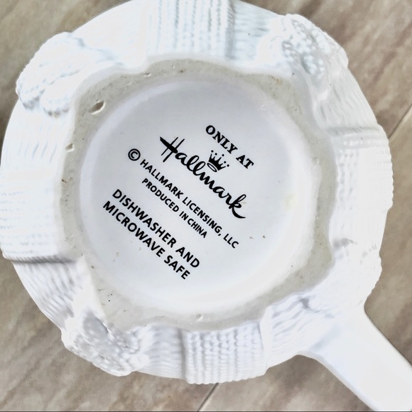 ❌ SOLD ❌ snowman white ceramic scarf mug hallmark - Picture 8 of 10